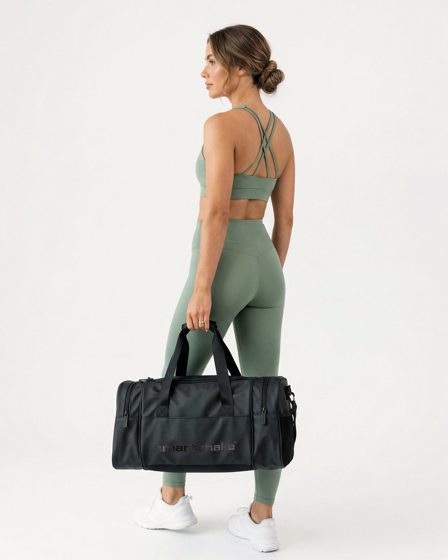 gym-bag-black-x0 Smartshake_GymBag_Black_lifestyle4_39cb3c06-8267-4a3c-8ba4-17ffef457cbf.jpg