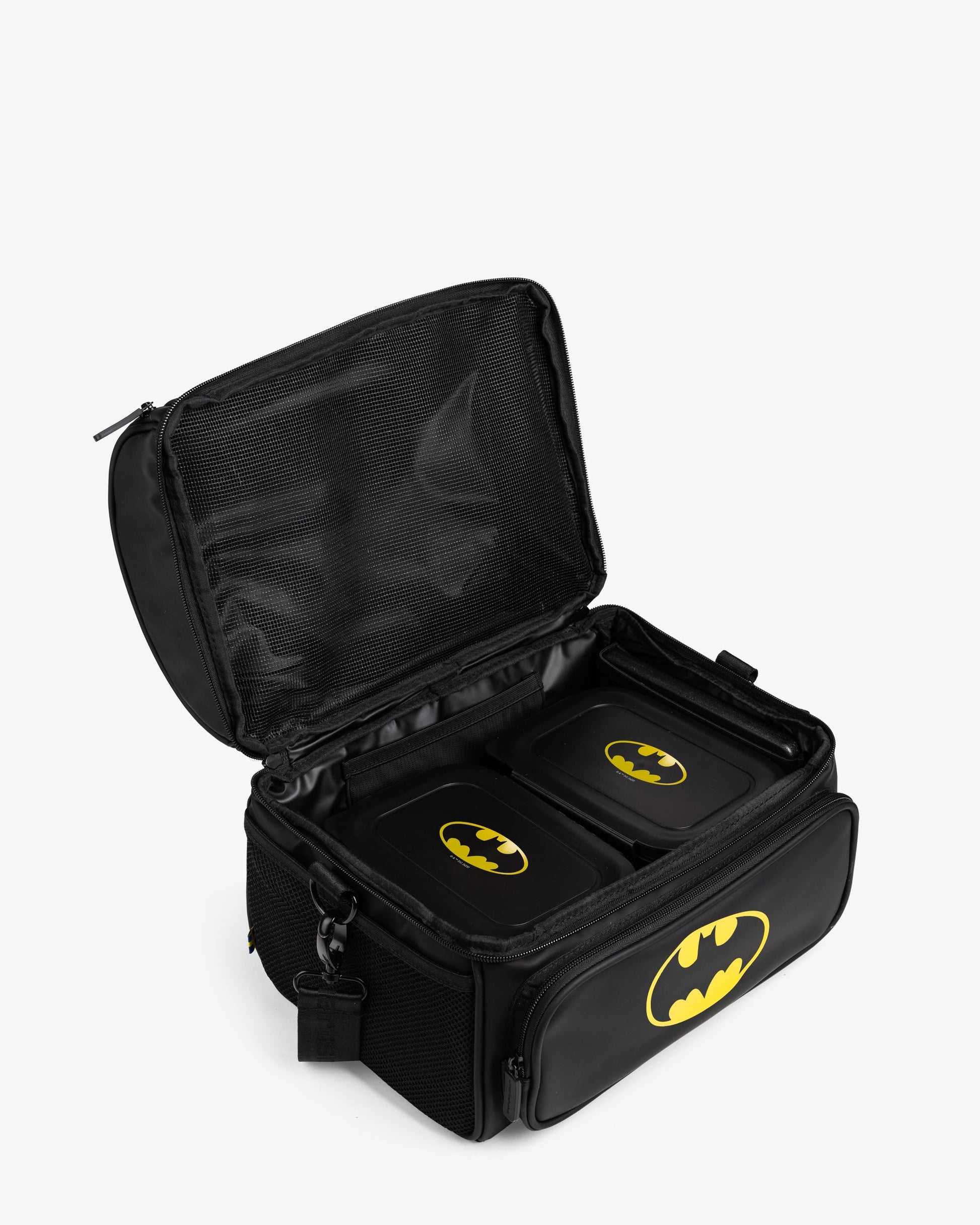 meal-prep-bag-batman-with-4-food-containers-and-2-ice-packs-r5 Smartshake_Meal_Prep_Bag_Batman_open.jpg