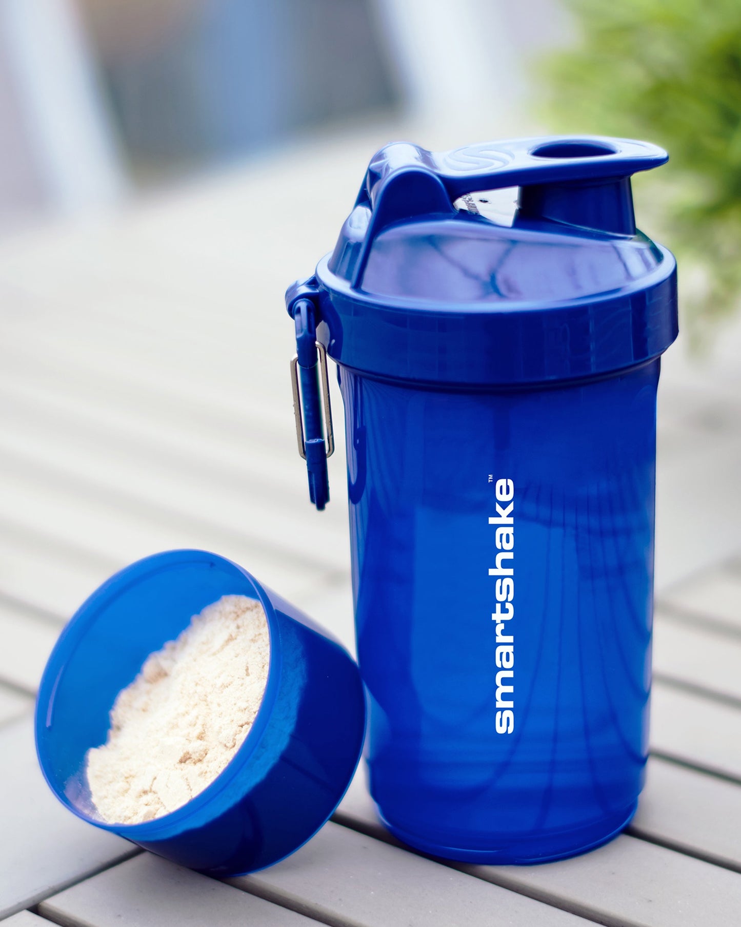 original2go-one-navy-blue-s9 Smartshake_Original2GoONE_Navy_Blue_lifestyle.jpg