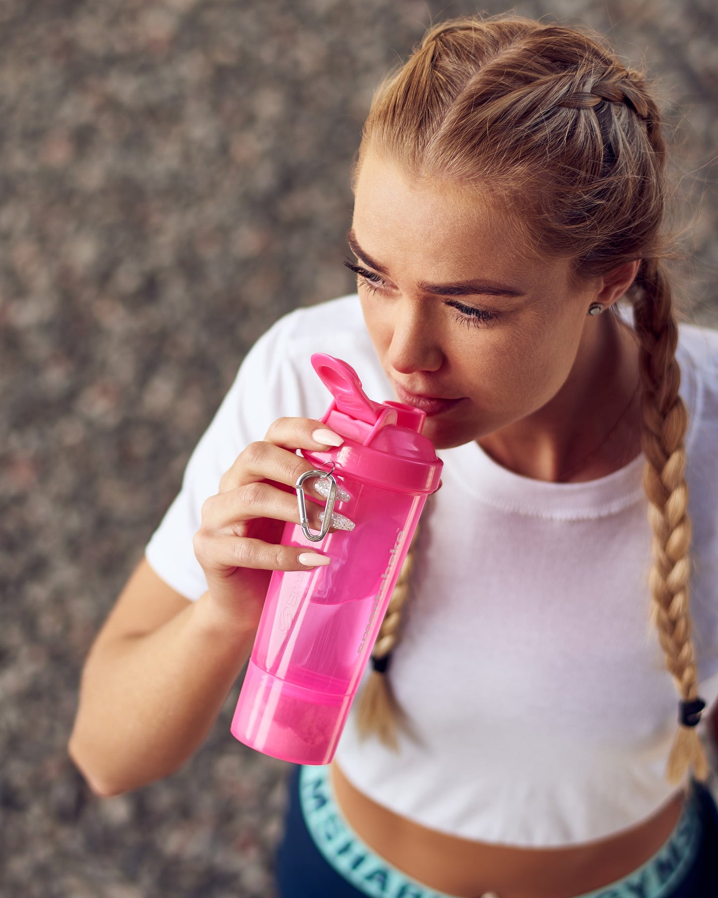 slim-pink-d5 Smartshake_Slim_pink_lifestyle.jpg