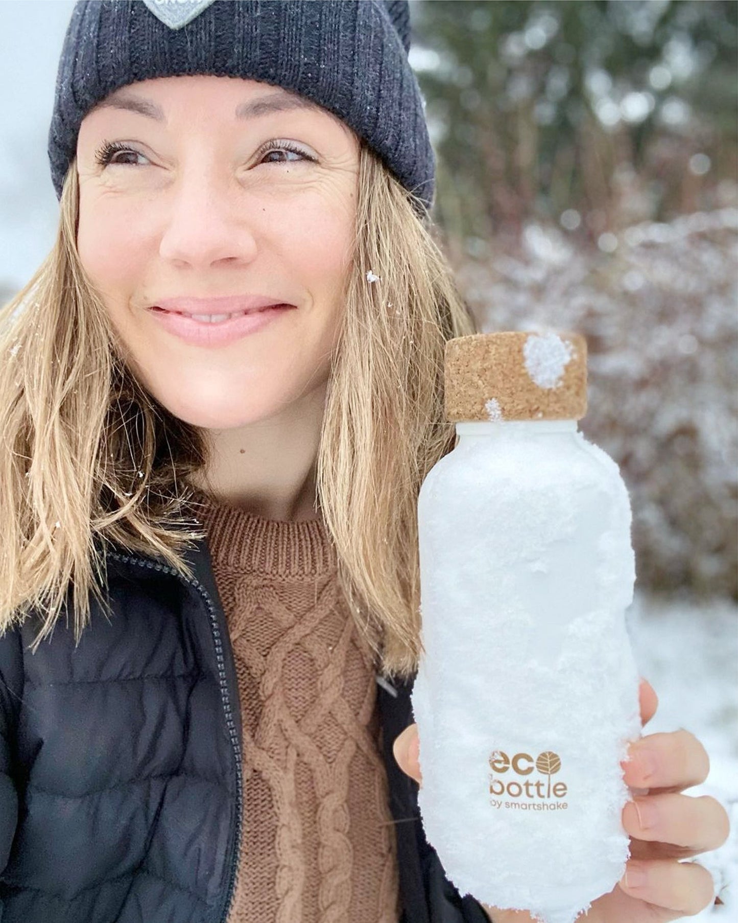 ecobottle-650-white-g0 samrtshake_ecobottle_white_lifestyle.jpg